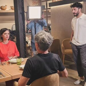 Nacho Guerreros Instagram - Arrancar mi canal de @youtube con esta bella mujer no puede atraer más que suerte.

Macarena Gómez además de admirarla profundamente a nivel profesional la adoro como ser humano y amiga.

Gracias por estar en mi camino..

Todos a suscribirse en mi nuevo canal de #YouTube #NachoGuerrerosTV y disfrutar de la conversación entre Macarena y yo en el @elbajio_madrid tras un día de rodaje de #LQSA dirigido por @jorgeanegon by @ideandomas

Sigamos trabajando para daros lo mejor de nosotros.
