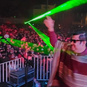 Nacho Pop Instagram - Tremendo 18 en @mlobarnechea Gracias por el cariño del publico y de los artistas que se presentaron en esta hermosa fiesta: @deniserosenthal @grupoillapu @gepegepegepe @garrasdeamor Inolvidable experiencia!!! Tiquitiquiti… Fotos: @cristobalarriagadaparada @emiliano_valenzuela.c @alejandroarriagadag