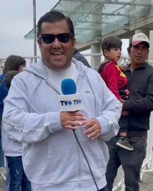 Nacho Pop Instagram - Acá un poco de lo que ha sido mi paso por @tvmas.tv Seguimos dándolo todo en la cancha… #FestivalDeViña
