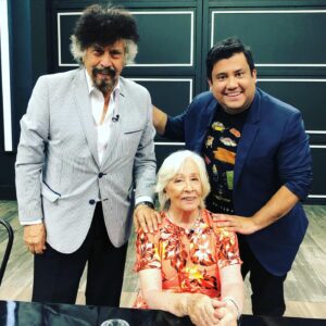 Nacho Pop Instagram - Recuerdo de un día que salí a comer con amigos… Guachacas de tomo y lomo: @delfinisimaguzman y @adrianoactor ah y aprovechamos de ser (c) jurados para @chilevision y su programa @discipulochv