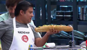 Nacho Pop Instagram - #ElDíaDelCompleto Un homenaje para un manjar necesario: El Completo. Recuerdo de mi paso por @masterchefchile Uno de los platos que me hizo pasar a la historia… y ya se viene la “Trilogie Complète” #NachoPopInternationalCulinary