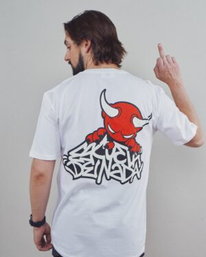 Nacho Redondo Instagram - Nuevo merch de @escueladenada ya disponible en todo el mundo.

Escueladenada.shop

Piezas limitadas.