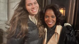 Nadine Ellis Instagram - Thanks to everyone who watched #quantumleap @nbc and thanks for an amazing Leap to the cast  @raymomomo @caitlinbassett  writer #margaritamatthews & rammypark  director @deborahmpratt