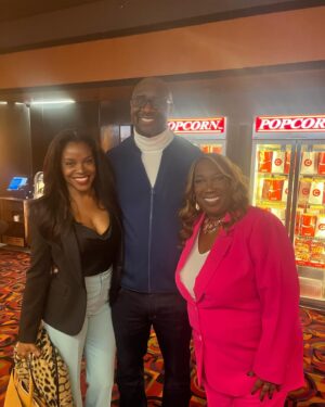 Nadine Ellis Instagram - Congrats to @iamtonijudkins & @rogerbobb on #senseandsensibility @paffnow @hallmarkmahogany led by @itsdeborah  Thank you Toni for seeing us and allowing us to be seen!!