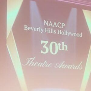 Nadine Ellis Instagram - Had fun last night as a presenter with #jonathanmajors at the @naacptheater awards and got to hang out with the 1 & only @kikihaynes thanks for the pics and video girl! And met #marilynmccoo & #billydavis legendary! Thanks for having me @naacptheatreawards 💋