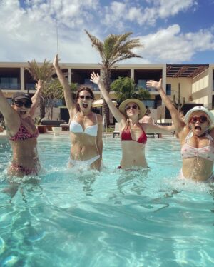Nadine Nicole Instagram - Reunited and it feels so good