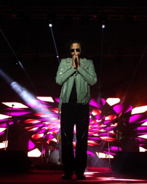 Nakash Aziz Instagram - High on music🎶

#NakashAziz #NakashLive