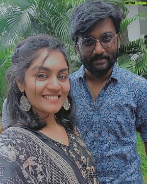 Nakkalites Arun Kumar Instagram - SABA NAYAGAN IS ONE OF THE MOST IMPORTANT THINGS HAPPENED IN MY LIFE . NATURE HAS BEEN SO KIND TO ME . 
“ IF YOU REALLY DESIRE SOMETHING , ALL THE UNIVERSE CONSPIRES IN HELPING YOU TO ACHIEVE IT .” 
Idha naan sollala , - PAULO COELHO . 
@ashokselvan @karvig @dineshkumarpurushothaman @jaiseelan_sivaram @sri.ram.krish @aneessh_sivashanmugam @michael_thangadurai @chandini.chowdary @itz_razz._official