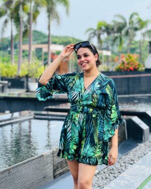 Nakshatra Murthy Instagram - Embracing the journey 🌼 & finding joy in every step of my life 
Am welcoming new energy , beginnings , & divine alignment 
🧿
.
Pc @ my marito 😘
