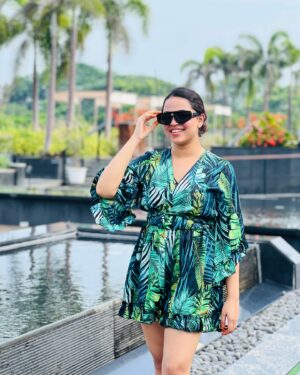 Nakshatra Murthy Instagram - Embracing the journey 🌼 & finding joy in every step of my life 
Am welcoming new energy , beginnings , & divine alignment 
🧿
.
Pc @ my marito 😘