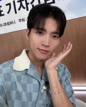 Nam Woo-hyun Instagram - #인피니트 #14주년 #14주년결혼기념일 #남우현