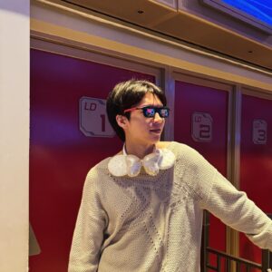 Nam Woo-hyun Instagram - @hkdisneyland #hkdisneyland