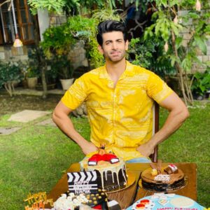 Namik Paul Instagram - The mood went from slightly dramatic, to ecstatic, to the dawning realisation that delicious cake would be dangerously close at hand for the foreseeable future(🤭), and then happiness again, diets be damned 🥳🤓 It’s been a good day, and that’s despite Mr. Hobbes waking me up at 6 am for absolutely NO reason 🌚😑Thank you every one for reaching out and sending your love and well wishes. Every call, message, post, story and tweet (among others), brightened up my day immeasurably ❤️

PS- I was just trying to show my wealth of goodies in the first picture. Any channelling of SRK was purely coincidental 😋