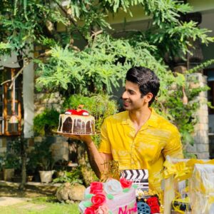 Namik Paul Instagram - The mood went from slightly dramatic, to ecstatic, to the dawning realisation that delicious cake would be dangerously close at hand for the foreseeable future(🤭), and then happiness again, diets be damned 🥳🤓 It’s been a good day, and that’s despite Mr. Hobbes waking me up at 6 am for absolutely NO reason 🌚😑Thank you every one for reaching out and sending your love and well wishes. Every call, message, post, story and tweet (among others), brightened up my day immeasurably ❤️

PS- I was just trying to show my wealth of goodies in the first picture. Any channelling of SRK was purely coincidental 😋