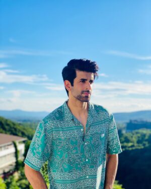Namik Paul Instagram - It’s a beautiful day here, and I thought I’d wish you guys a happy weekend with some actual weekend to spare, instead of waiting for Sunday evening 😂🤦🏽‍♂️ Couldn’t narrow them down, so after the usual routine of flooding my friends with photos and forcing them to choose (we all do that, right?), I decided to err on side of abundance. Have a great one and stay safe 🙏🏼🤗