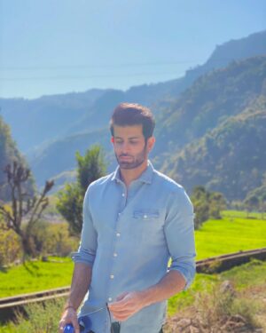 Namik Paul Instagram - Don’t have to do much when the background looks like this! I’m sure I’ve said that before, but then this place never stops amazing me 😍 Happy Valentine’s everyone, a day built around gifting and receiving, and most importantly, eating chocolates is never a bad idea ❤️🤪