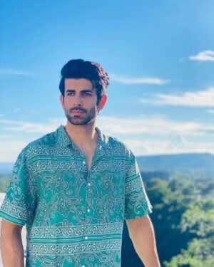 Namik Paul Instagram - It’s a beautiful day here, and I thought I’d wish you guys a happy weekend with some actual weekend to spare, instead of waiting for Sunday evening 😂🤦🏽‍♂️ Couldn’t narrow them down, so after the usual routine of flooding my friends with photos and forcing them to choose (we all do that, right?), I decided to err on side of abundance. Have a great one and stay safe 🙏🏼🤗