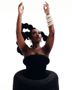 Nana Mensah Instagram - “So much of Black women’s identity is…for better or worse, is wrapped up in our hair. Having that atmosphere of care has been very delightful.” @itsnanamensah spoke with @thecut about her personal connection to #JajaBroadway and how this production creates a safe space for Black women, on stage and off. 
Read @_morganjerkins’s #Encounter at the link in bio.
Photography by @courtsyy 
Styling by @itsrobertojohnson 
Hair by @hairbysusy 
Makeup by @jessegenao 
Tailoring by Lindsay Wright
