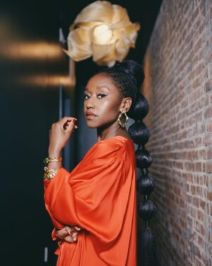 Nana Mensah Instagram - Opening Night of #jajabroadway at @mtc_nyc. Before and after 🍕 
Photo: @jennyandersonphoto 
Braids by @hairbysusy 
Hair by @cheryltbergamyhair 
Makeup: @andrewcolvinmakeup