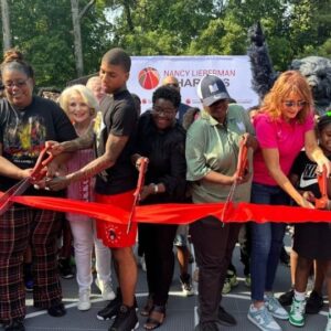 Nancy Lieberman Instagram - @nancylieberman has worked with numerous celebrities and sports stars over the years to collaborate on her Dream Courts. The most recent opening in Memphis included @nlechoppamusic, a rapper born and raised in the area.

NLE Choppa came out to help with the ribbon cutting and hang out with the kids, shown here by coverage from Fox 13 News. The rapper was pleased to see the court in use after months of planning and hopes to continue using his success to give back to his hometown.

@mem_parks @adletacorp @memgrizz @nlechoppamusic
#DreamCourt #Charity #Community #Philanthropy #Nonprofit #Donate #Love #Community #Support #GiveBack #DoGood #SocialGood