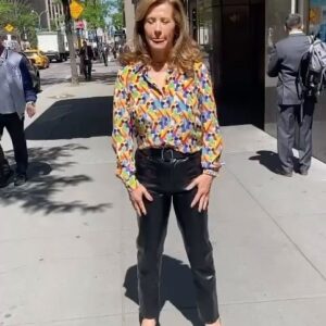 Nancy Travis Instagram - RIDE season finale this Sunday! Hang on; gonna be a bumpy RIDE!
@ridehallmarkchannel @peacock @nbcnewyork