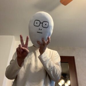 Naoki Inada Instagram - あなたのすぐ近くまで来てますよ。。。

#いなだまクッション