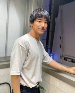Naoki Kobayashi Instagram - 💇‍♂️#newhaircut
#髪型変えるの昔から好き
#最近大きくは変えてないけど笑