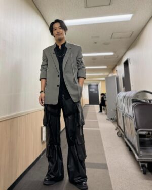 Naoki Kobayashi Instagram - FNS歌謡祭🎄
ありがとうございました✨

年末を感じる日々🕺
駆け抜けて行きましょう！

#2023 #FNS歌謡祭 #三代目jsoulbrothers 

#新衣装どうだったかな