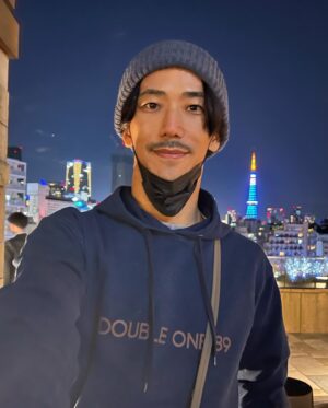 Naoki Kobayashi Instagram - Stroll in the city.🗼#よる散歩
もうすぐ12月😦みんなの街もクリスマスモードかな？🌃