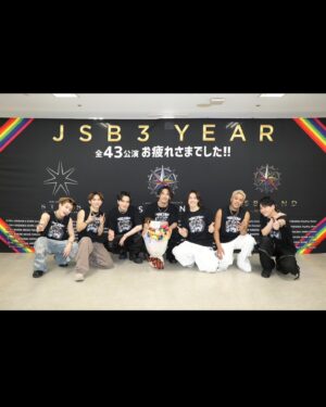 Naoki Kobayashi Instagram - You all are the best #MATE 🌹
みんなが笑顔でついてきてくれたから
今日最高の締めくくりを迎えることが出来ました👏
本当にありがとう✨✨

これからも三代目JSOUL BROTHERS を
どうぞよろしくお願いします❗️
#STARS #JSB_LAND #JSB3YEAR #全43公演 #完

もう寝てる人もいるだろうから
素敵な夢が見れていますように🌙