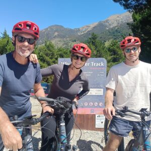 Naomi Simson Instagram - I wanted a holiday of a life time and that’s what we got thanks for helping me organize this family trip! @everything.newzealand @evolverentalsnz we did it all! #helicopter #horseriding #hydroattack #jetboat #biking #spa #offroad #clayshooting #winetasting #arttour #cruise and much more ❤️❤️❤️☺️