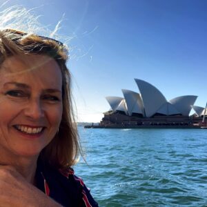 Naomi Simson Instagram - Wow! I hope I look this good when I’m 50. Happy Birthday #sydneyoperahouse You have kept me company since I came to Sydney 32 years ago! The fun we have had. The shows we’ve seen, The music, dance, drama and conversations we have experienced. It was because of you Stuart and I married. But that is a much longer story. 💙💙💙. #sydney