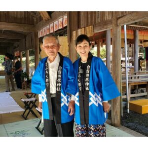 Naomi Zaizen Instagram - 🍙
今年も杵築の白鬚田原神社でどぶろく祭りやってます🤗
お祭りは今日まで‼️
今回は、私たちもどぶろくを作るお手伝いしたので、より美味しく出来ていました❗
🍙
どぶろくも発酵💡
来月の11/25、26に岐阜県恵那市で「全国発酵食品サミットinえな」が開催されます
26日(日)10:30からのトークショーに参加させていただきます🤗
観覧は無料なのですが、事前ち申し込みが必要なので、是非チェックしてください！
🍙
#大分 #杵築 #白鬚田原神社 #どぶろく祭り #手作り #美味しい😋 #発酵 #岐阜 #恵那 #全国発酵食品サミットinえな #トークショー #小泉武夫 先生 #財前直見 #🍙