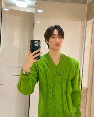 Napat Patcharachavalit Instagram - 🎄🦖