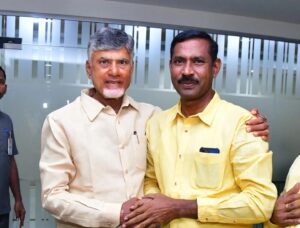 Nara Chandrababu Naidu Instagram - తెలుగుదేశం పార్టీ ఆంధ్రప్రదేశ్ రాష్ట్ర అధ్యక్షుడిగా ఈరోజు బాధ్యతలు చేపట్టిన గాజువాక ఎమ్మెల్యే పల్లా శ్రీనివాసరావు యాదవ్‌ గారికి అభినందనలు. మీ సమర్థ నాయకత్వంలో పార్టీ మరెన్నో విజయాలను సాధిస్తుందని, మరింత బలోపేతం అవుతుందని ఆశిస్తున్నాను.