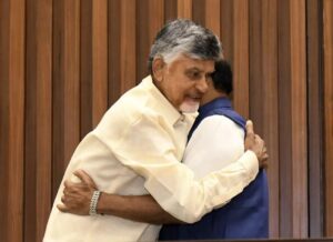Nara Chandrababu Naidu Instagram - సీనియర్ నాయకుడు, సమస్యలపై చిత్తశుద్ధితో పోరాడే ప్రజాప్రతినిధి శ్రీ చింతకాయల అయ్యన్న పాత్రుడు గారు ఆంధ్రప్రదేశ్ రాష్ట్ర శాసనసభ స్పీకర్ గా ఎన్నిక కావడం సంతోషదాయకం. సభా సాంప్రదాయాలను గౌరవిస్తూ ఉన్నత ప్రమాణాలు నెలకొల్పే శక్తి సామర్ధ్యాలు శ్రీ అయ్యన్నపాత్రుడు గారికి ఉన్నాయనడంలో సందేహం లేదు. ఆయన నేతృత్వంలో శాసనసభ పూర్వ వైభవాన్ని పొందుతుందని మనస్ఫూర్తిగా నమ్ముతున్నాను.