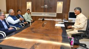 Nara Chandrababu Naidu Instagram - Met with Club Mahindra Chairman, Mr C. P. Gurnani and his team today. I'm very pleased that they are looking forward to investing in the hospitality and tourism sector in Andhra Pradesh.