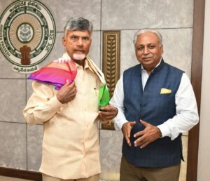 Nara Chandrababu Naidu Instagram - Met with Club Mahindra Chairman, Mr C. P. Gurnani and his team today. I'm very pleased that they are looking forward to investing in the hospitality and tourism sector in Andhra Pradesh.