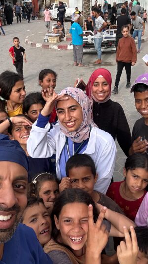 Narelda Jacobs Instagram - Australian doctors, Dr Amy Neilson @amyoceanisland and Dr Sanjay Adusumilli, have just returned from providing life-saving medical aid in Gaza. 

They shared their experience with me on @10newsfirst Midday.