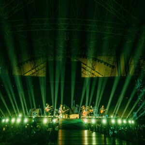 Narelle Kheng Instagram - 4 da mems!!!! 🪐🌟💖🛸

Started 2024 ticking off 2 huge bucketlist items I never thought would see the light of day 😮‍💨   being an absolute embARrASsssment by absolutely melting into a pile of tears in front of Chris Martin 🫠Love it how could it have gone any different😍 

Ghost stories was my blanket and my lifeline (quite literally on a few occasions), and holds memories of such a complex and trying time in my life. Yet amidst all the gut wrenching intensity of young existential depressions the album stays my light in the dark, my bubble of safety, the goodness in the world. Few things in life has had that impact on me ! It’s a lovely reminder of how magical music can be and how deep it can run within us ✨

@rriley so damn proud & so damn grateful for gifting & sharing these moments :’) love uuuuuu ahhhhh