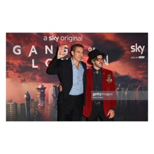 Narges Rashidi Instagram - I feel lucky and deeply honored working with the most incredible, talented and humane cast and crew, who all raised their hand with me in solidarity with the people of Iran. I truly love you guys from the bottom of my heart. 
@ghuwevans  @theotherjoecole and @nimanourizadeh we missed you last night a lot!!! ♥️

@gangsoflondon @skytv @pulsefilms @sisterglobal 

#zanzendegiazadi #mahsaaminiمهسا_امینی #jinaamini #jinjianazadi #iranprotests #gangsoflondon