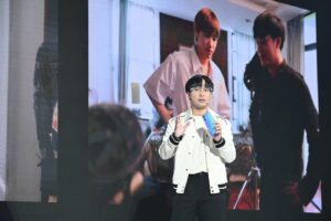Naruebet Kuno Instagram - ขอบคุณ OPPO มากๆครับ
ฝากหนังสั้น น้องพีพีกับน้องอัพเล่นด้วยครับ 17 กพ นี้ 1 ทุ่มตรง

#OPPOReno7series5G
#Reno75GxBoss
#OPPOTH
