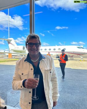 Nasser Sultan Instagram - Qatar Executive - Fly in a Style of Your Own 🛫 Experienced ultimate luxury in their G650ER jet. Available for worldwide charter!

@executiveaviation @qatarexecutive @qatarairways

#qatarexecutive #qatarairways #executiveaviation #g650er #maximaus