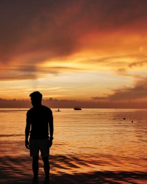 Nat Sakdatorn Instagram - Koh Tao sunset never disappoints.