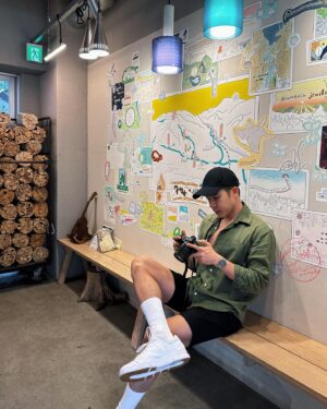 Nat Sakdatorn Instagram - Happiness happens in Hachioji. 💚

-chill at TakaOne Activity & Stay
-walk around Takaomachi
-eat at Ukai Toriyama
-enjoy espresso soft cream at Takao Coffee

#Hachioji #TokyoTokyo