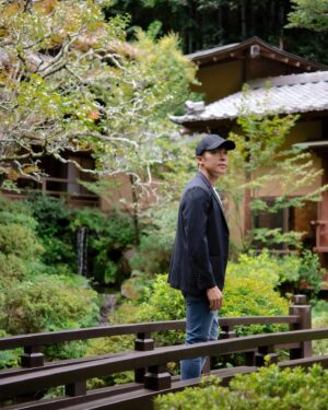 Nat Sakdatorn Instagram - Happiness happens in Hachioji. 💚

-chill at TakaOne Activity & Stay
-walk around Takaomachi
-eat at Ukai Toriyama
-enjoy espresso soft cream at Takao Coffee

#Hachioji #TokyoTokyo