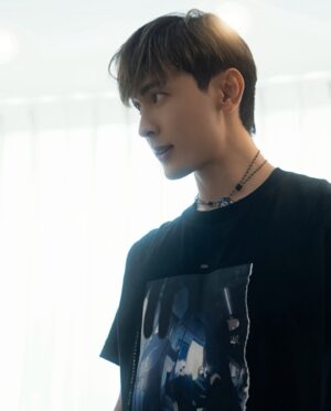 Nat Thewphaingam Instagram - #HappyBirthdayNatthew2024 #HappyBirthday 

ของขวัญที่ผมอยากจะมอบให้กับตนเอง ในวันพิเศษ อายุ 35 ปี

⭐️ผมอยากมีหุ่น สไตล์ Fitness Model แบบเกาหลี แบบที่เรียกว่า ออริจินัลจริงๆ  สง่า สวยงาม สมส่วน สุขภาพดี ทั้งภายใน และภายนอก 

⭐️ผมอยาก มีประสบการณ์ การเข้าแข่งขัน Fitness Model ที่เวทีระดับเอเชีย ซึ่งผมเลือก เวทีที่ประเทศเกาหลีใต้เป็นเวทีแรก ตามความชื่นชอบ ของผม ผมยินดีจัดสรรเวลา ทุ่มเท ทั้งแรงกายและแรงใจ 

⭐️ผมอยาก เป็นปราชญ์ แห่งวงการ Fitness Model ไทย ที่รอบรู้ ศาสตร์การ ปั้นหุ่น พัฒนา กล้ามเนื้อเพื่อเป้าหมายนั้น ไม่ใช่เฉพาะ ด้านความสวยงาม แต่คือ สุขภาพ และคุณภาพชีวิตที่ดีอย่างแท้จริง

⭐️ผมอยาก เป็น ครู เป็น เทรนเนอร์ ที่ มีแบบแผนของการ ฝึกฝน นักเรียน ของผม แบบที่เรียกว่า“ออริจินัล Fitness model” ด้วยความรู้ และโปรแกรมที่อัพเดท และได้ผลที่สุด โดย เทคนิค ที่สั่งสม และเรียนรู้มาทั้งหมด จนกลายเป็นเทคนิคเฉพาะของครูนัททิว เท่านั้น

⭐️ผมอยากให้ ตนเอง รู้ และเข้าใจ หนทางการเป็นโค้ช ในระดับ นักกีฬาให้มากขึ้น จนถึงขั้นเชี่ยวชาญ เพราะ นั่นจะทำให้ผม รู้ range ความเข้มข้นในการฝึก Fitness ที่มากขึ้น เพื่อที่จะสามารถ สอนได้ตั้งแต่บุคคลทั่วไป ไปจนถึง ผู้มีความฝัน ต้องการเข้าร่วมการแข่งขันเพื่อชัยชนะ 

I wish… 🌠🌟💫
ดวงดาว เอ๋ย… ผมขอเพียง “โอกาส” และ“คน” ที่พร้อม เคียงข้าง และสนับสนุน ทุกความปรารถนาของผม 

สิ่งที่ผมอยากได้นั้น ผมรู้ดี ว่าไม่มี ข้อไหนเลยที่ เดินเข้าไปซื้อได้ในห้างหรือสั่งออนไลน์ แล้วจะได้มา

นั่นเอง ที่ทำให้ผม มาอยู่จุดนี้… จุดที่ แม้ความปราถนา ที่กล่าวมา จะยังไม่สำเร็จสมบูรณ์ดี แต่ผม ก็ภาคภูมิใจเหลือเกิน ที่กำลังลงมือ ทำมันให้สำเร็จให้ได้ด้วย พลังทั้งหมดที่มี ❤️

Happy Birthday Natthew ⭐️
#fitness #fitnessmotivation #fitnessmodel 

Credit all of memory photos by @bee__munin