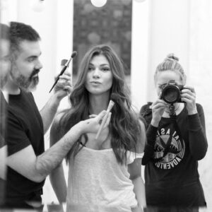 Natalia Khod Instagram - Que gusto me da ponerme en manos de @_irinadudina_ 📷 y @leopoldohairandmakeup 💄 y en un espacio tan privilegiado @oneshot_hotels 🏨

#shooting #photography #hotel #oneshothotels #actriz #actrizmadrid #modelmadrid #nostalgia #blackandwhite #beauty #inlove