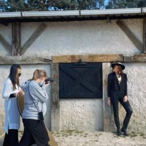 Natalia Khod Instagram - Con mucha arte ❤️🐴 

@leopoldohairandmakeup 
@juplu 
@lusitanos_javier_san_jose_ 
@el_divandecoco 

#ole #andalucia #shooting #modelo #modelmadrid #arte #hairstyle #strongwomen #cordobesa #campo #rancho #caballos