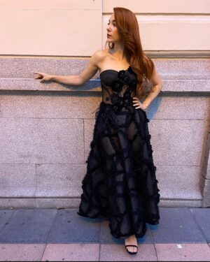 Natalia Rodríguez Instagram - VFNO 💖
Gracias!
Vestido: @hannibal_laguna 
MUAH: @gabriel_llano @diorbeauty 
#vfno2021